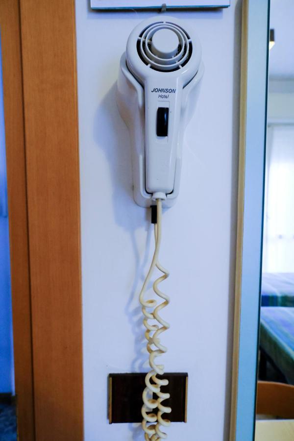 רימיני Hotel Chiara מראה חיצוני תמונה